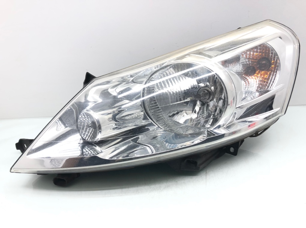 Фара левая для Peugeot Expert, 2009 г. 1.6 HDi дизель б/у