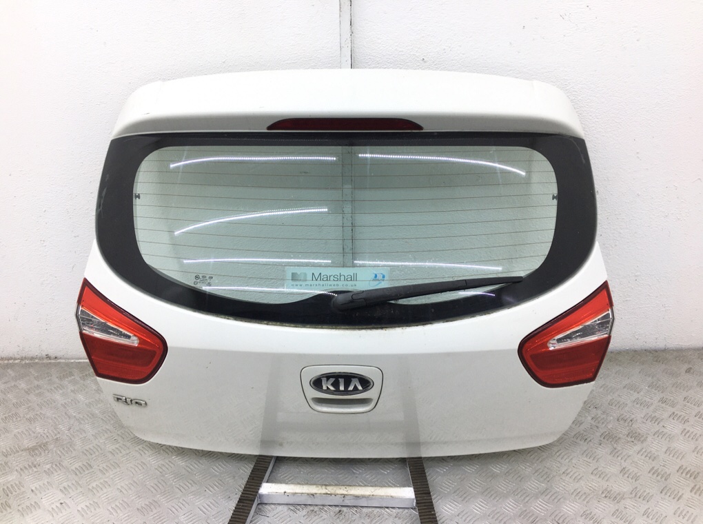 Крышка багажника для Kia Rio, 2012 г. 1.2 i бензин б/у