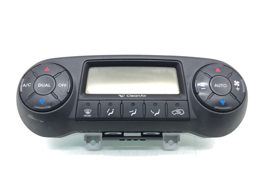 Блок управления печки/климат-контроля для Hyundai ix35, 2013 г. 1.7 CRDi дизель б/у