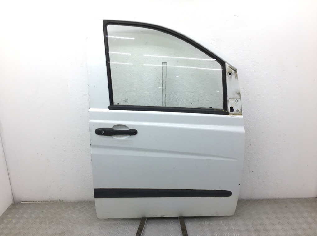 Дверь передняя правая для Mercedes Vito W639, 2007 г. 2.2 CDi дизель б/у