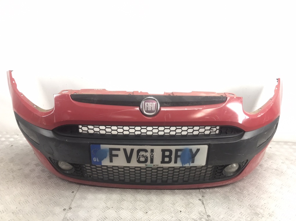 Бампер передний для Fiat Punto, 2011 г. 1.4 i бензин б/у