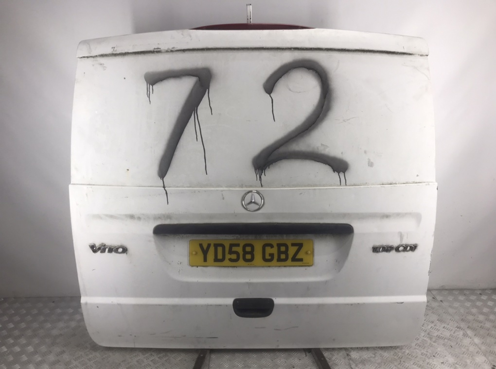 Крышка багажника для Mercedes Vito W639, 2008 г. 2.2 CDi дизель б/у