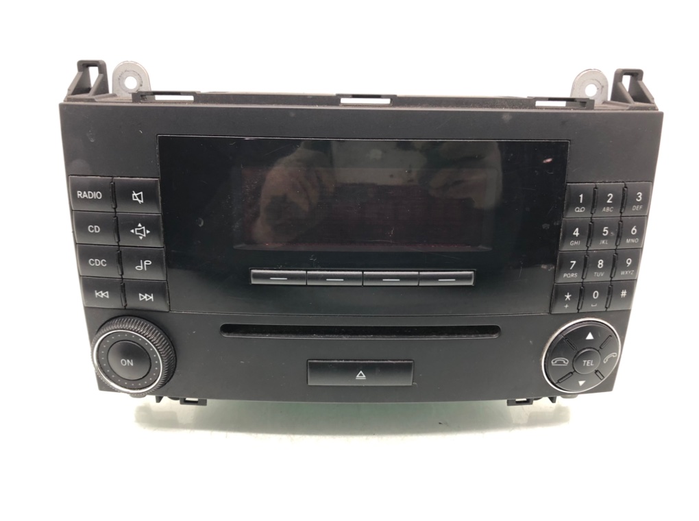 Магнитола для Mercedes Viano W639, 2008 г. 3.5 i бензин б/у