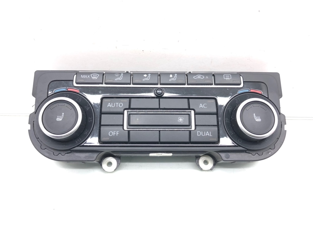 Блок управления печки/климат-контроля для Volkswagen Passat, 2010 г. 1.6 TDi дизель б/у
