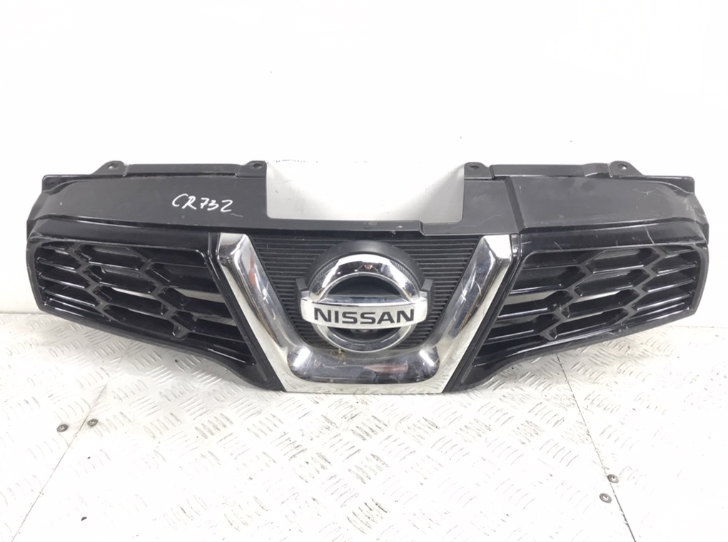 Решетка радиатора для Nissan Qashqai, 2013 г. 1.6 DCi дизель б/у