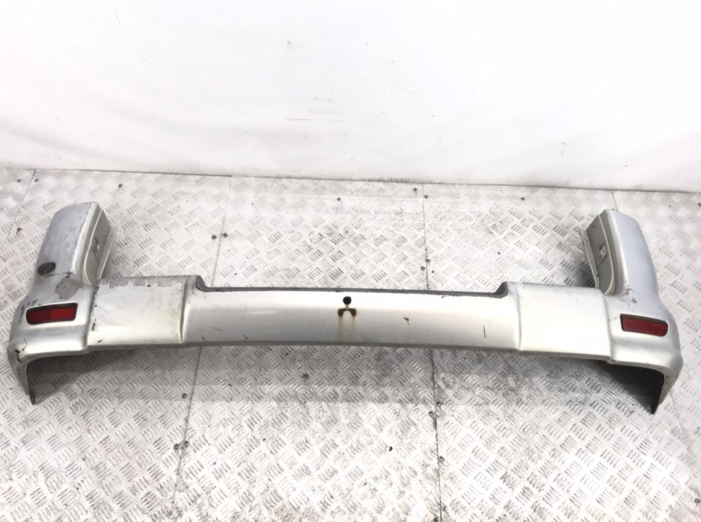 Бампер задний для Mitsubishi Space Gear, 1996 г. 2.8 TD дизель б/у