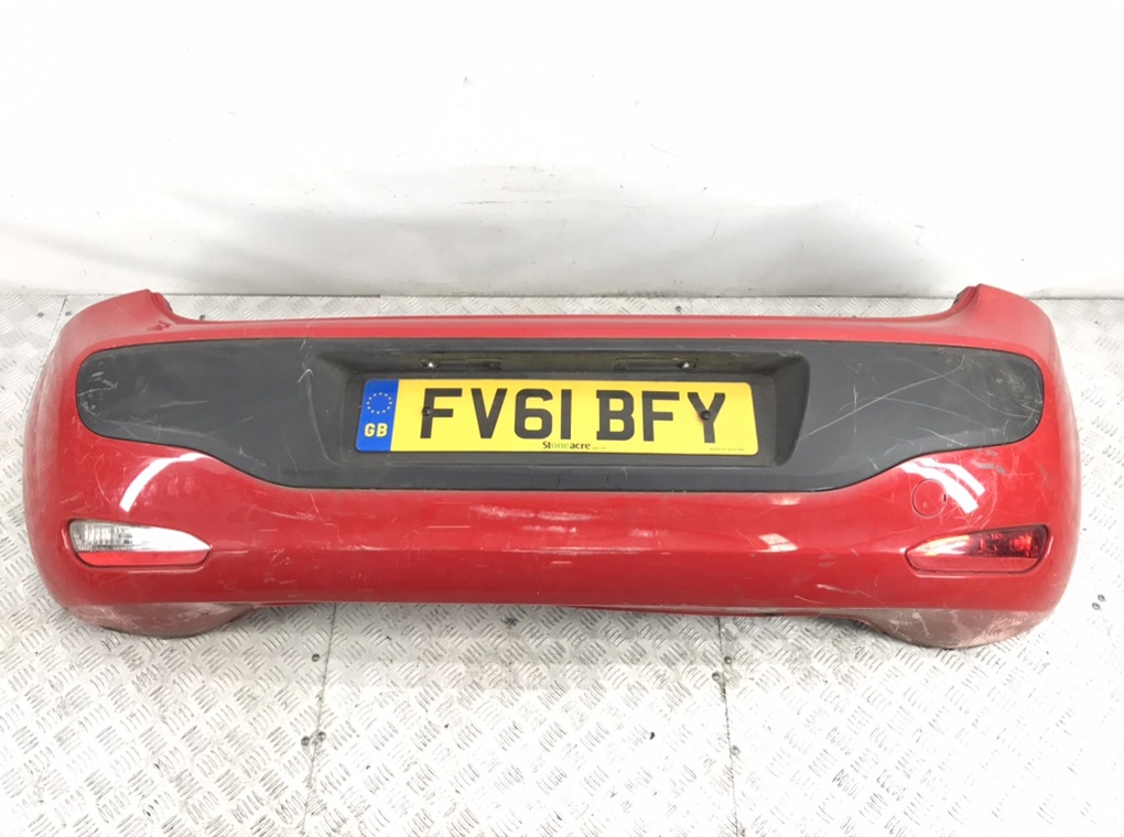 Бампер задний для Fiat Punto, 2011 г. 1.4 i бензин б/у