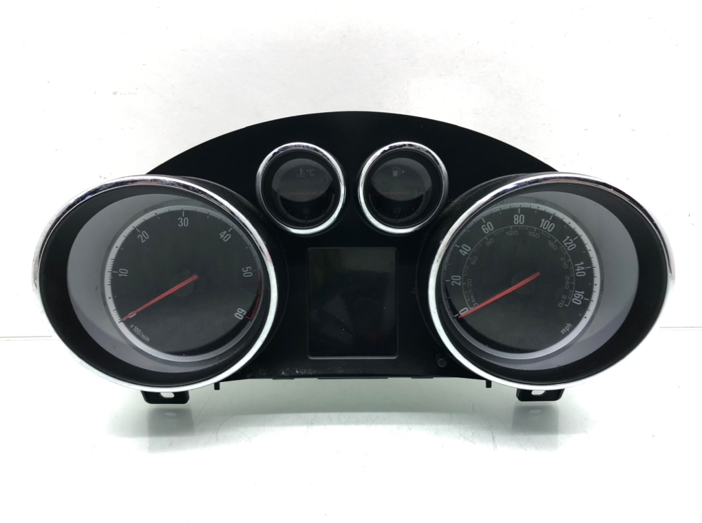Щиток приборов (приборная панель) для Opel Astra, 2011 г. 1.7 CDTi дизель б/у