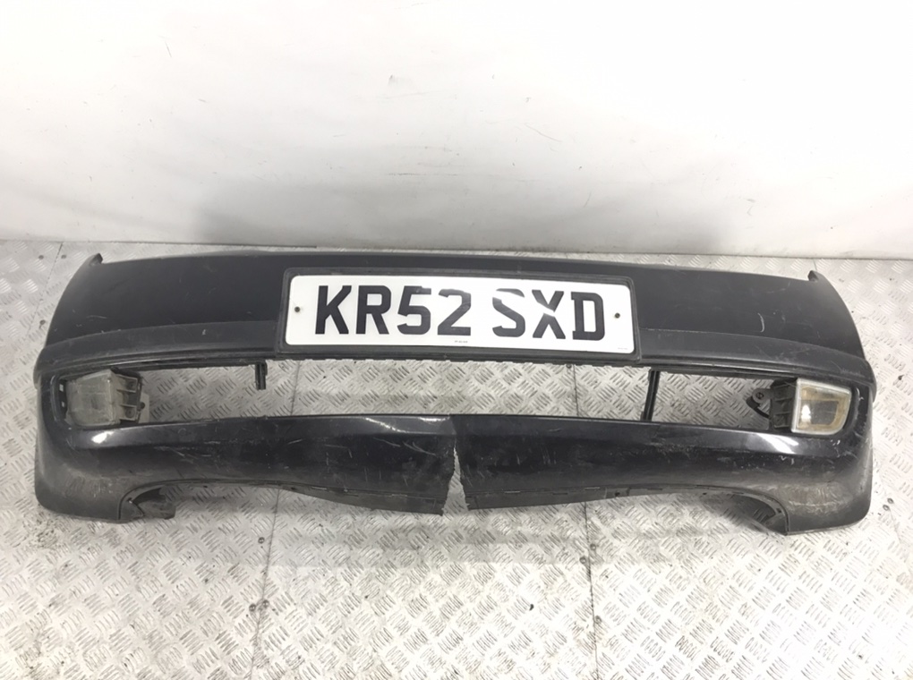 Бампер передний для Skoda Fabia, 2003 г. 1.9 SDi дизель б/у