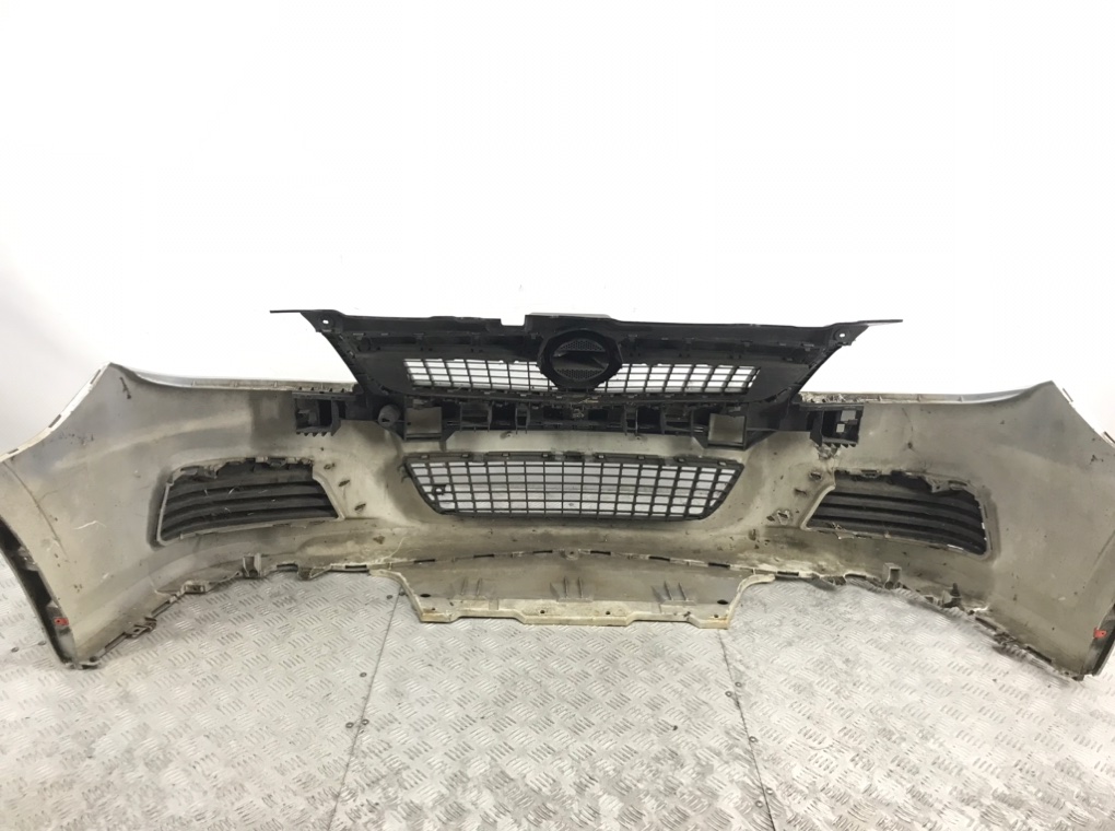 Бампер передний для Opel Vectra, 2007 г. 1.9 CDTi дизель б/у — фото 2