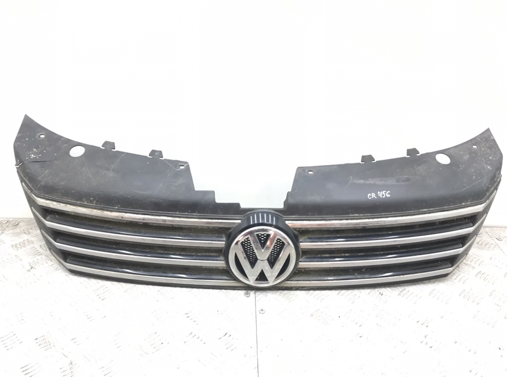 Решетка радиатора для Volkswagen Passat, 2010 г. 1.6 TDi дизель б/у