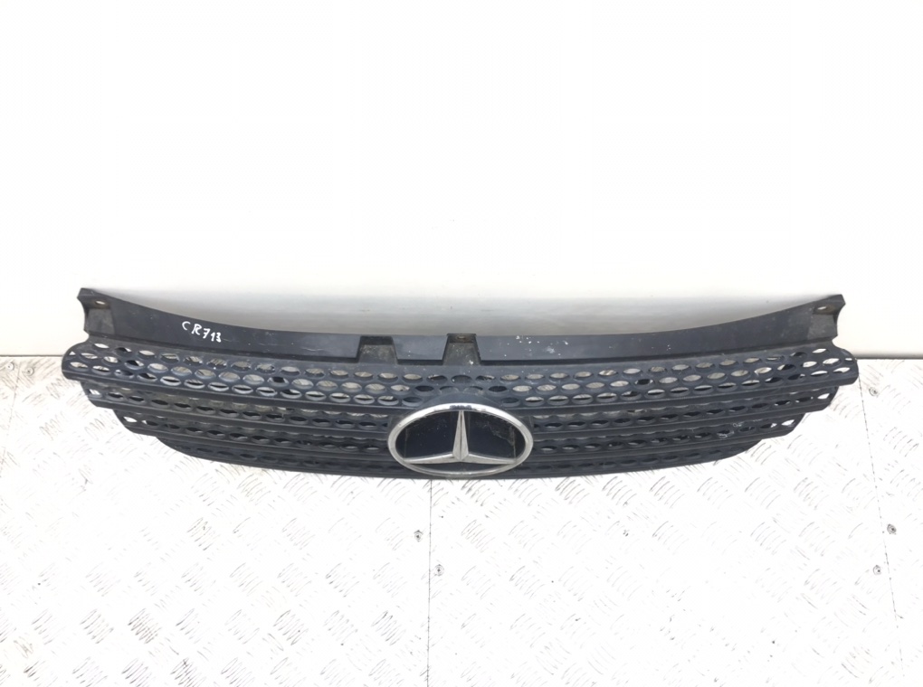 Решетка радиатора для Mercedes Vito W639, 2008 г. 2.2 CDi дизель б/у — фото 3