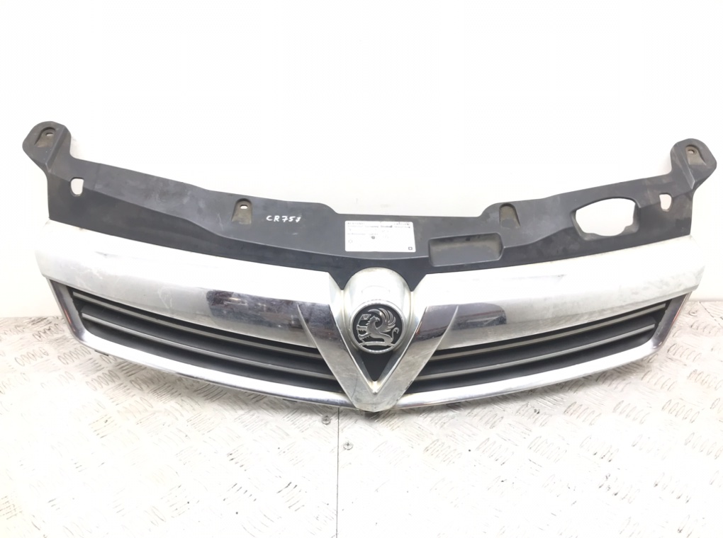 Решетка радиатора для Opel Astra, 2009 г. 1.6 Ti бензин б/у