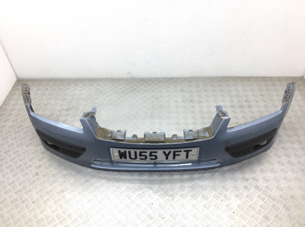 Бампер передний для Ford Focus, 2005 г. 1.6 i бензин б/у — фото 2