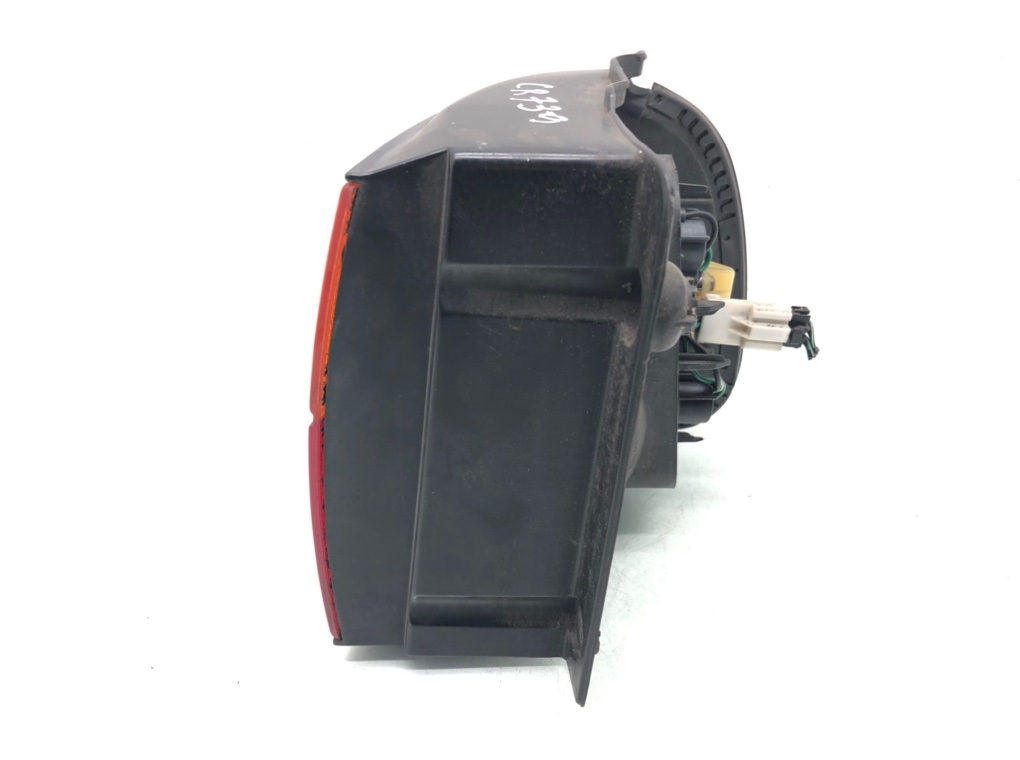 Фонарь задний левый для Mitsubishi Space Gear, 1996 г. 2.8 TD дизель б/у — фото 2