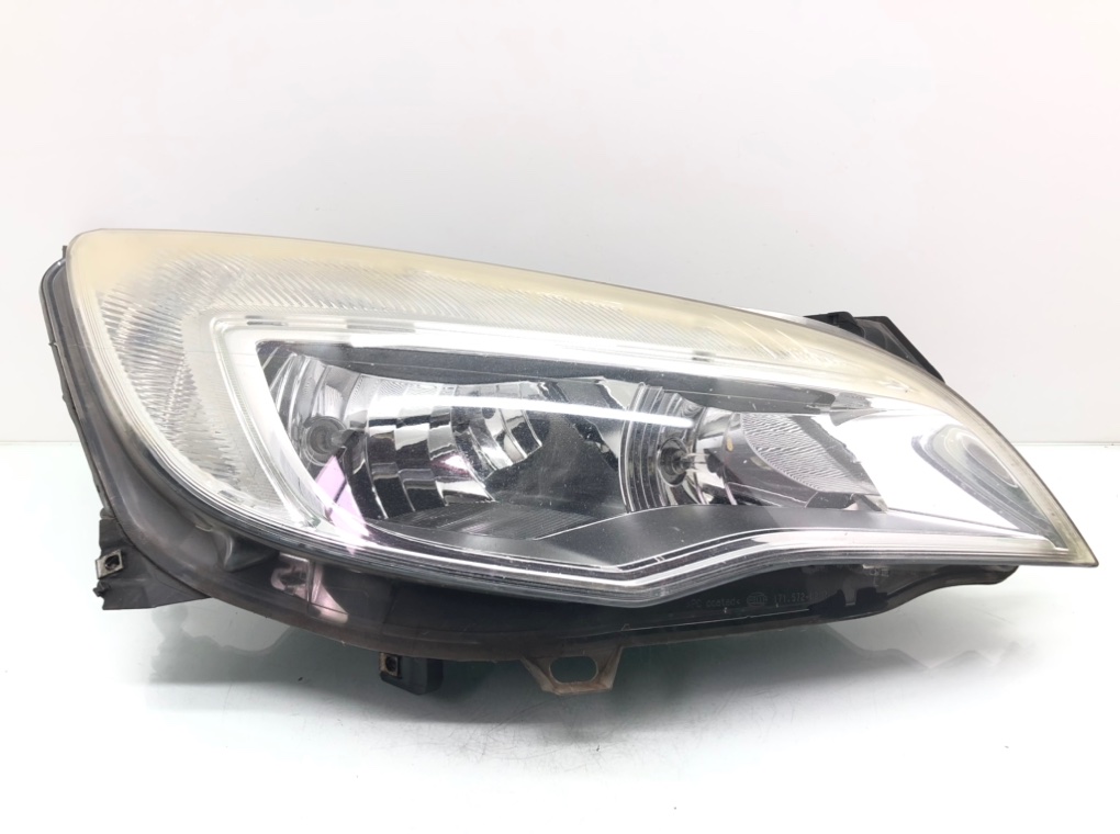 Фара правая для Opel Astra, 2011 г. 1.7 CDTi дизель б/у