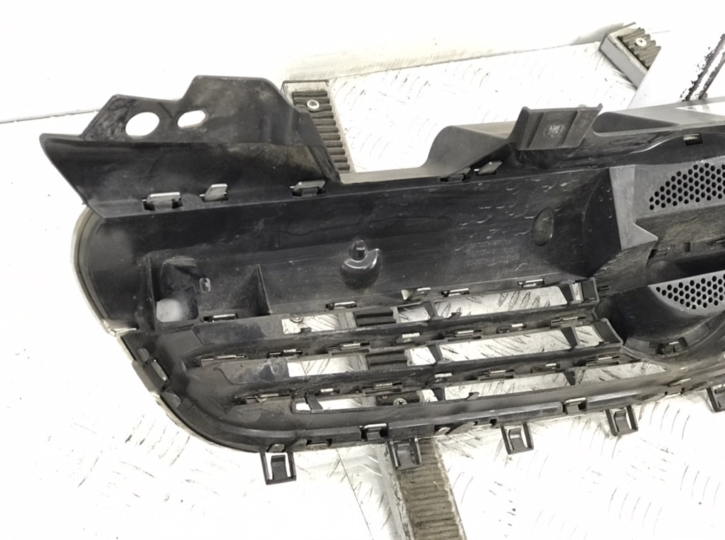 Решетка радиатора для Opel Zafira, 2013 г. 1.8 i бензин б/у — фото 4