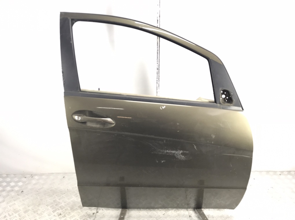 Дверь передняя правая для Mercedes A W169, 2009 г. 1.5 i бензин б/у