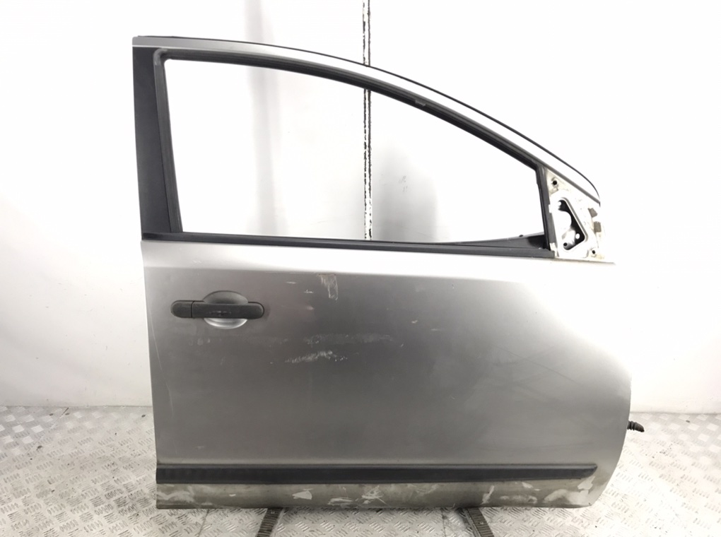 Дверь передняя правая для Nissan Note, 2006 г. 1.4 i бензин б/у