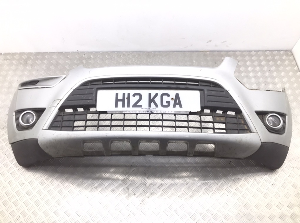 Бампер передний для Ford Kuga, 2009 г. 2.0 TDCi дизель б/у