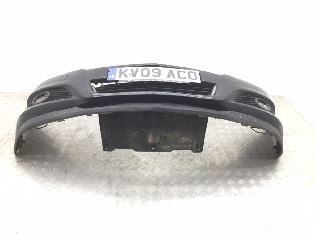 Бампер передний для Opel Astra, 2009 г. 1.6 Ti бензин б/у — фото 2