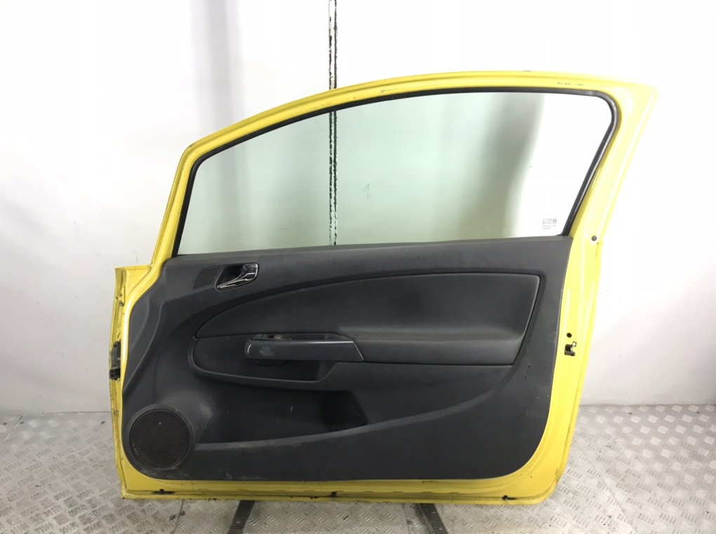 Дверь передняя правая для Opel Corsa, 2011 г. 1.3 CDTi дизель б/у — фото 2
