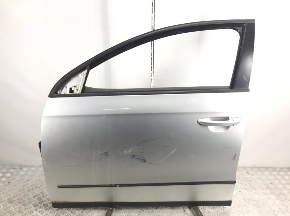 Дверь передняя левая для Volkswagen Passat, 2009 г. 2.0 TDi дизель б/у
