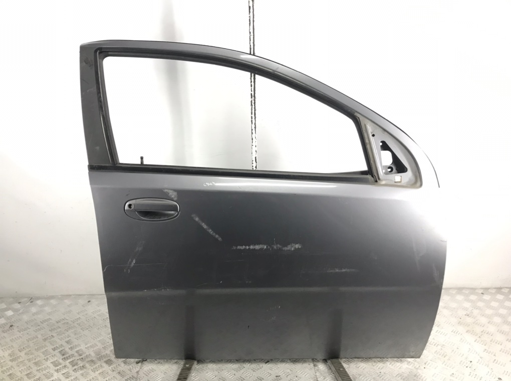Дверь передняя правая для Chevrolet Aveo, 2008 г. 1.2 i бензин б/у
