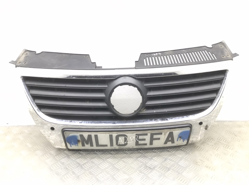 Решетка радиатора для Volkswagen Passat, 2010 г. 2.0 TDi дизель б/у