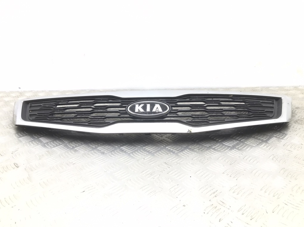 Решетка радиатора для Kia Ceed, 2011 г. 1.6 CRDi дизель б/у — фото 2