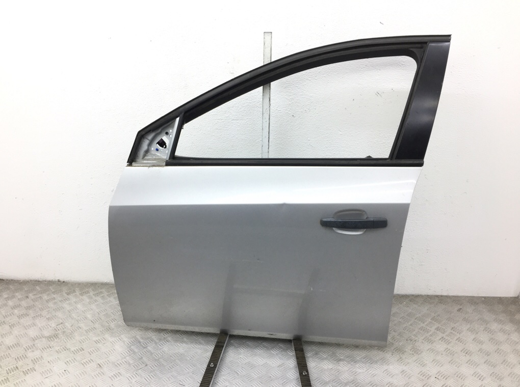 Дверь передняя левая для Chevrolet Cruze, 2010 г. 2.0 CDi дизель б/у
