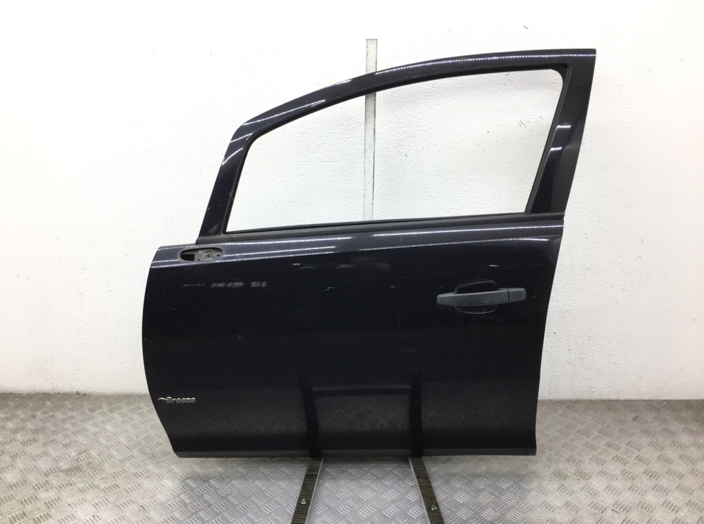 Дверь передняя левая для Opel Corsa, 2008 г. 1.2 i бензин б/у