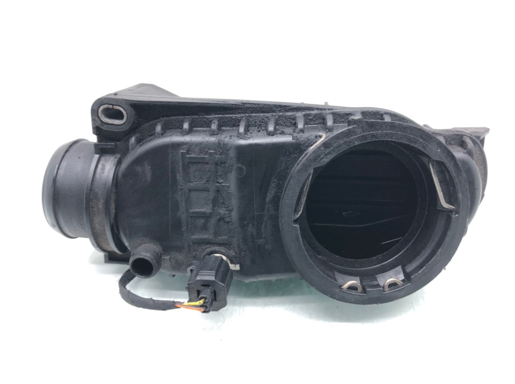 Патрубок воздушного фильтра для Land Rover Range Rover Sport, 2010 г. 3.0 TD дизель б/у — фото 2