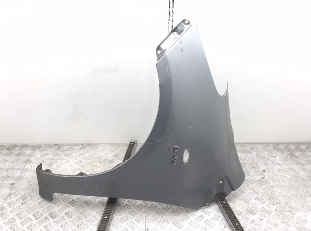 Крыло переднее левое для Toyota Yaris, 2008 г. 1.4 TD дизель б/у