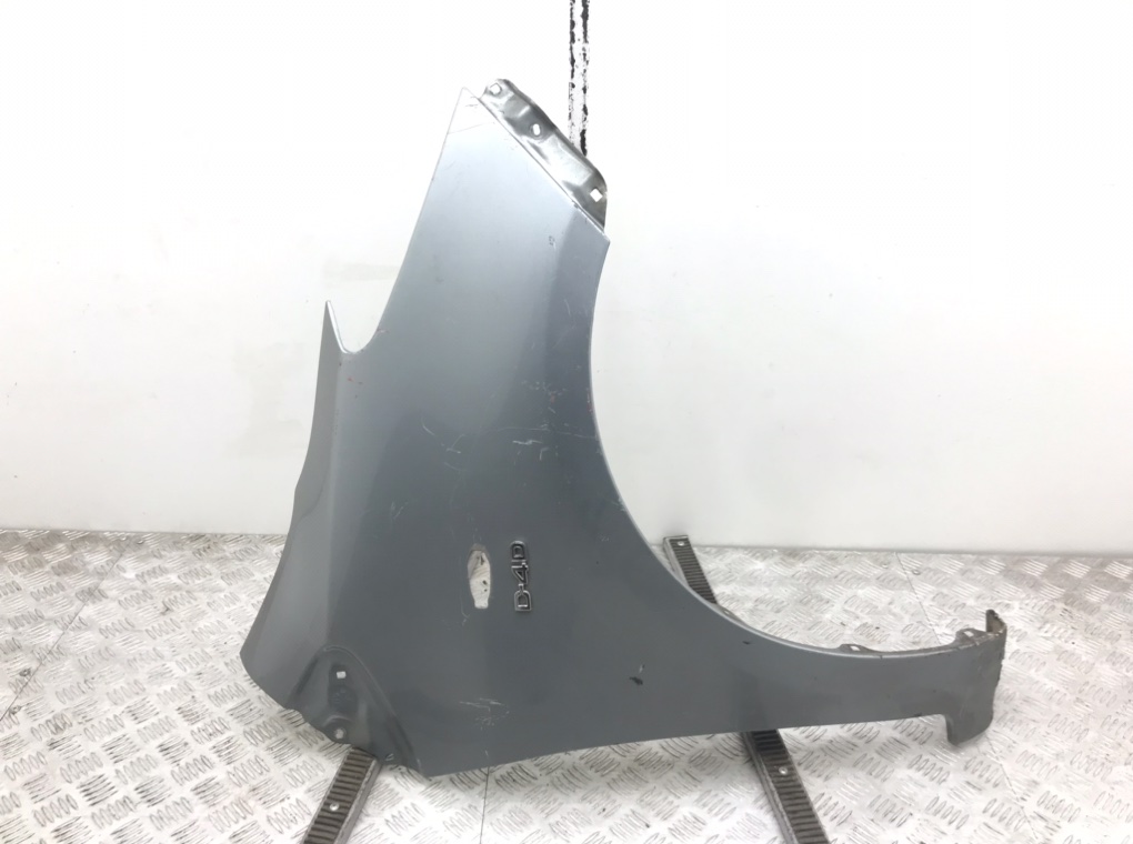 Крыло переднее правое для Toyota Yaris, 2008 г. 1.4 TD дизель б/у
