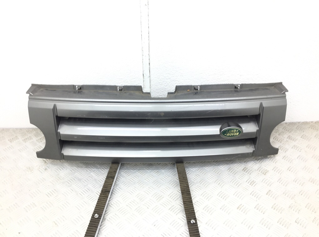Решетка радиатора для Land Rover Discovery, 2009 г. 2.7 TD дизель б/у