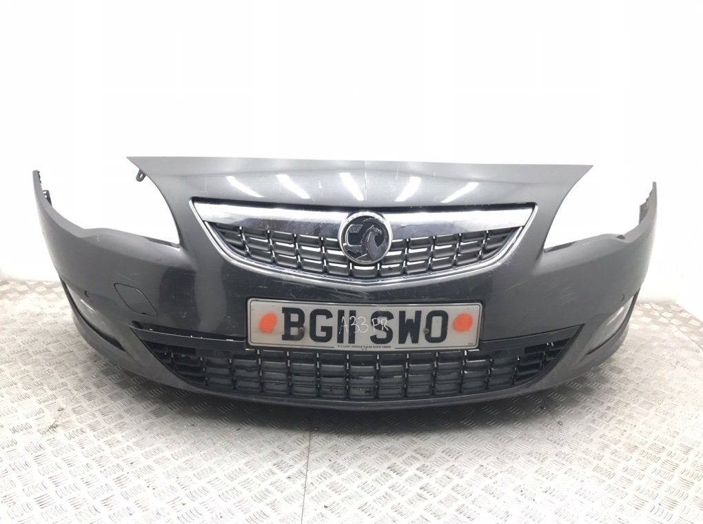 Бампер передний для Opel Astra, 2011 г. 1.7 CDTi дизель б/у