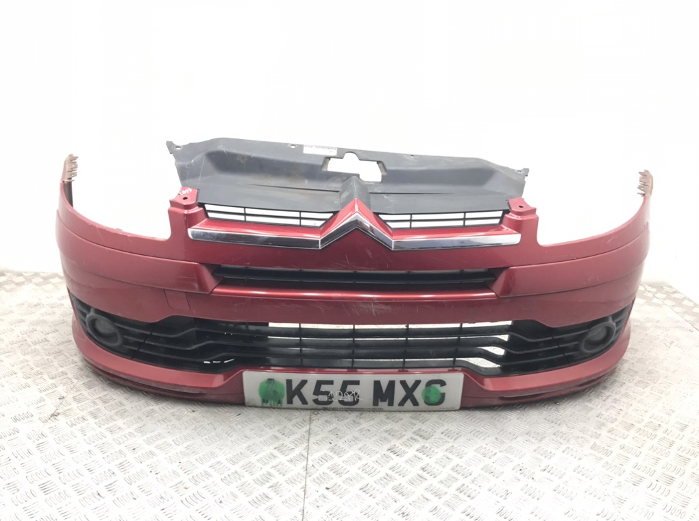 Бампер передний для Citroen C4, 2005 г. 1.4 i бензин б/у