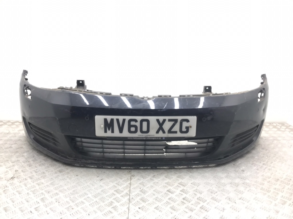 Бампер передний для Volkswagen Golf Plus, 2010 г. 2.0 TDi дизель б/у