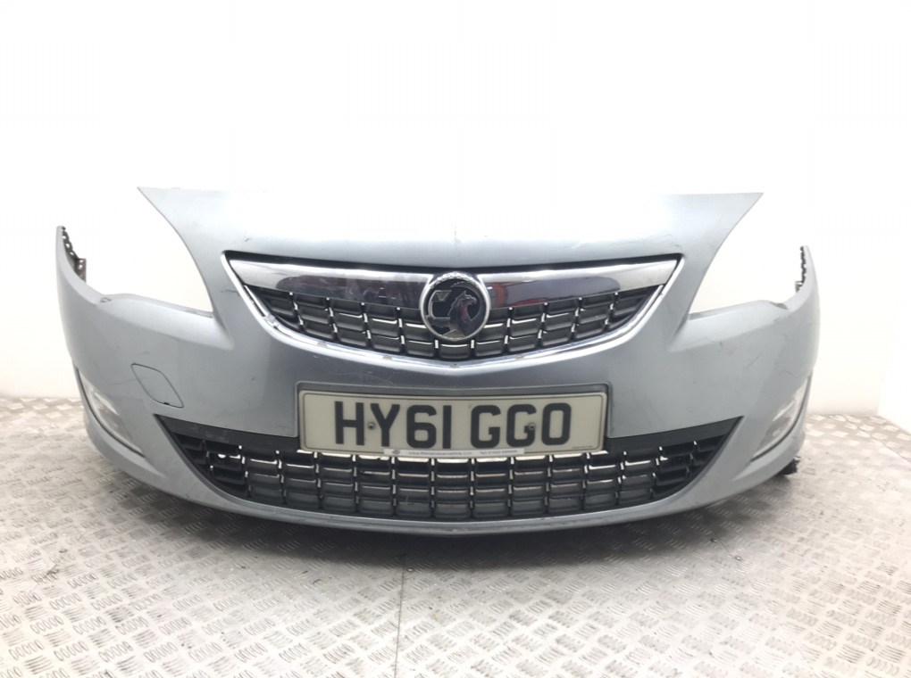 Бампер передний для Opel Astra, 2011 г. 1.6 i бензин б/у
