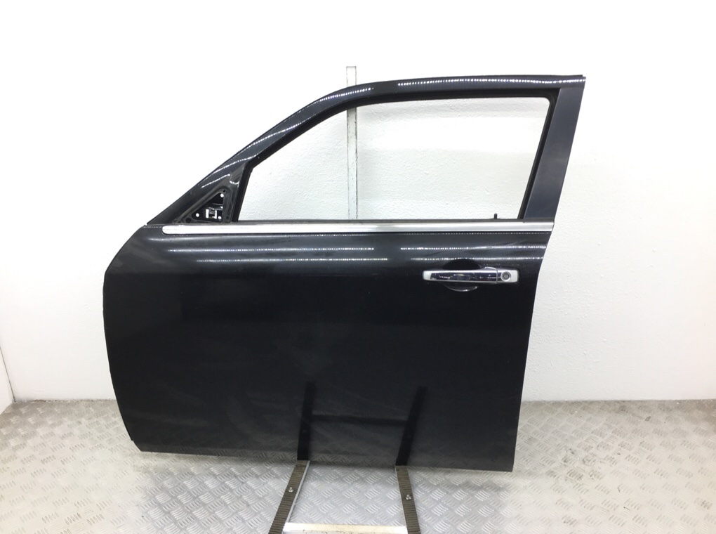 Дверь передняя левая для Chrysler 300C, 2009 г. 3.0 CRD дизель б/у