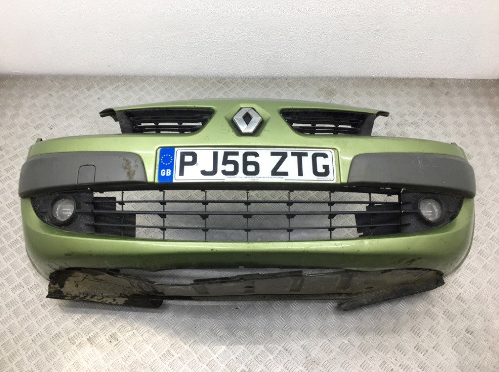 Бампер передний для Renault Grand Scenic, 2007 г. 1.5 DCi дизель б/у
