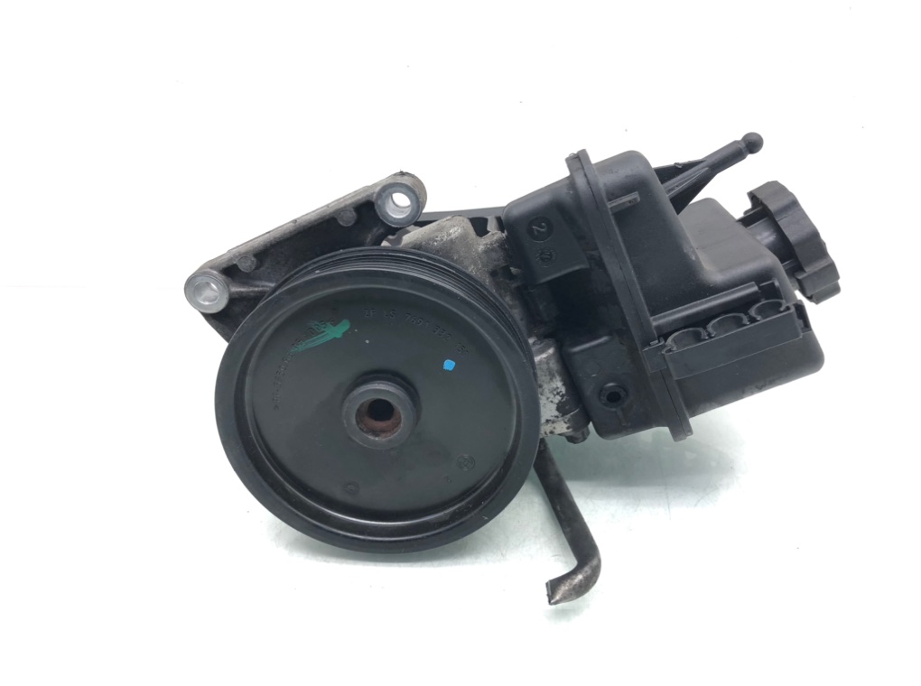 Насос гидроусилителя руля для Mercedes E W212, 2011 г. 2.2 CDi дизель б/у