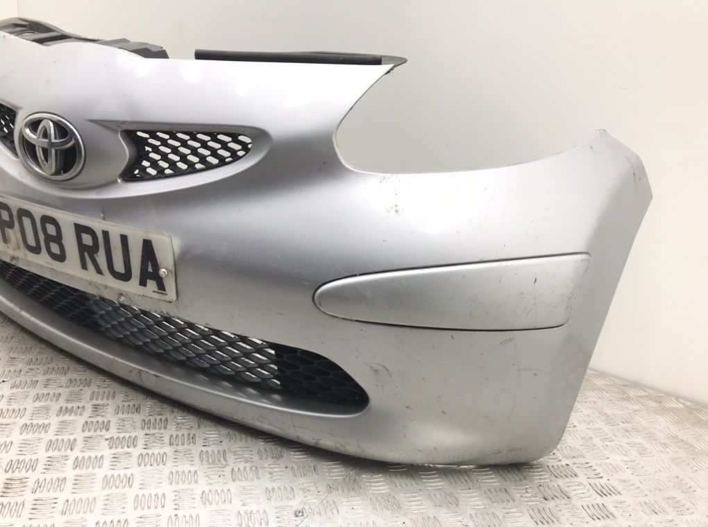 Бампер передний для Toyota Aygo, 2008 г. 1.0 i бензин б/у — фото 4