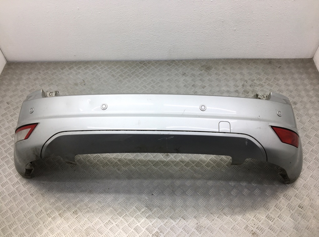 Бампер задний для Ford Focus, 2011 г. 1.6 TDCi дизель б/у
