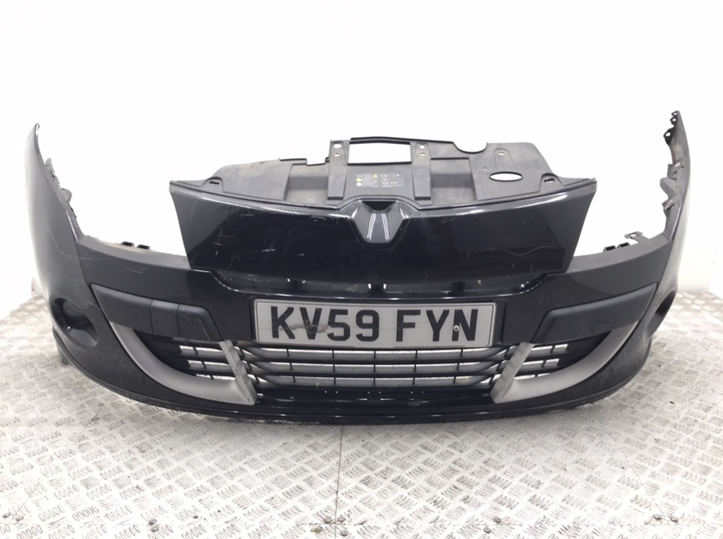 Бампер передний для Renault Megane, 2009 г. 1.5 DCi дизель б/у