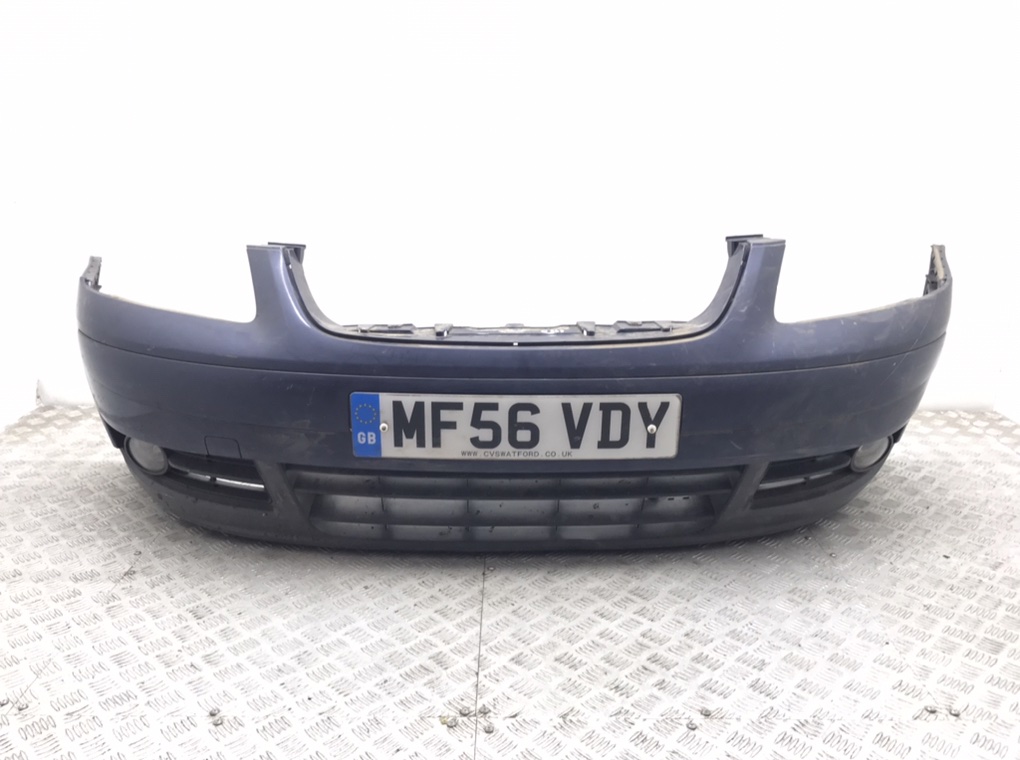 Бампер передний для Volkswagen Caddy, 2006 г. 2.0 SDi дизель б/у