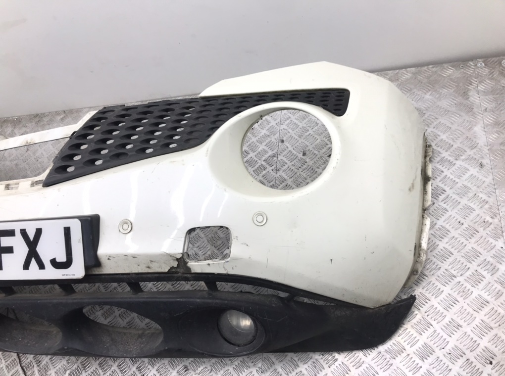 Бампер передний для Nissan Juke, 2013 г. 1.6 i бензин б/у — фото 4
