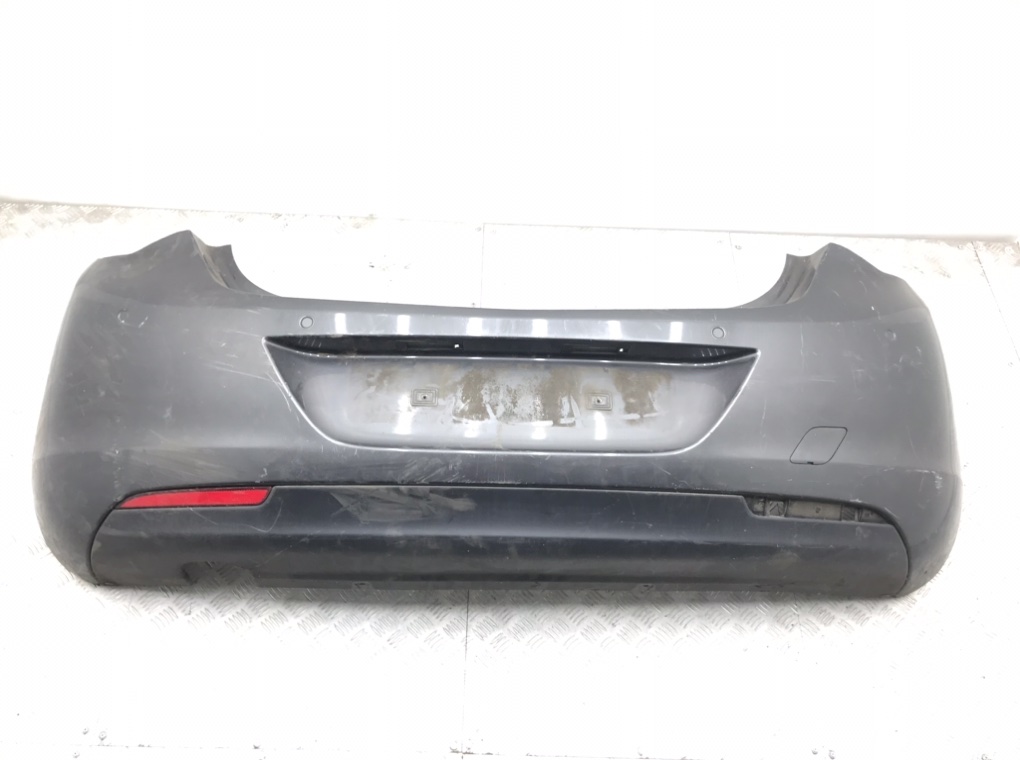 Бампер задний для Opel Astra, 2011 г. 1.7 CDTi дизель б/у