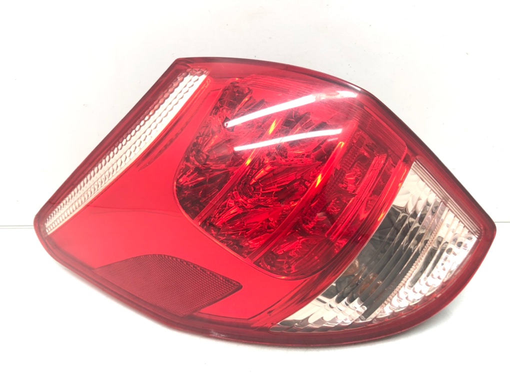 Фонарь задний левый для Toyota RAV4, 2008 г. 2.2 TD дизель б/у